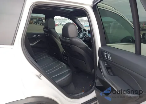 2019 BMW X5 xDrive40I z USA, uszkodzony, nr VIN 5UXCR6C55KLK85744